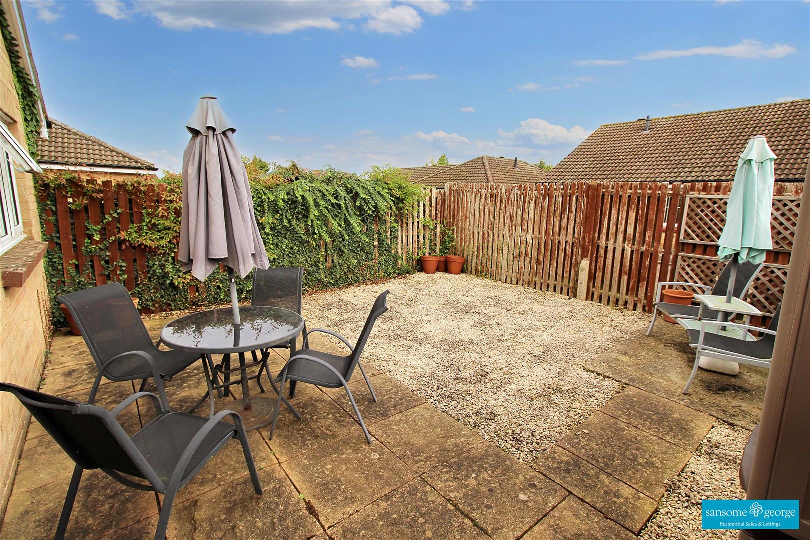 Condor Close, Tilehurst, Reading